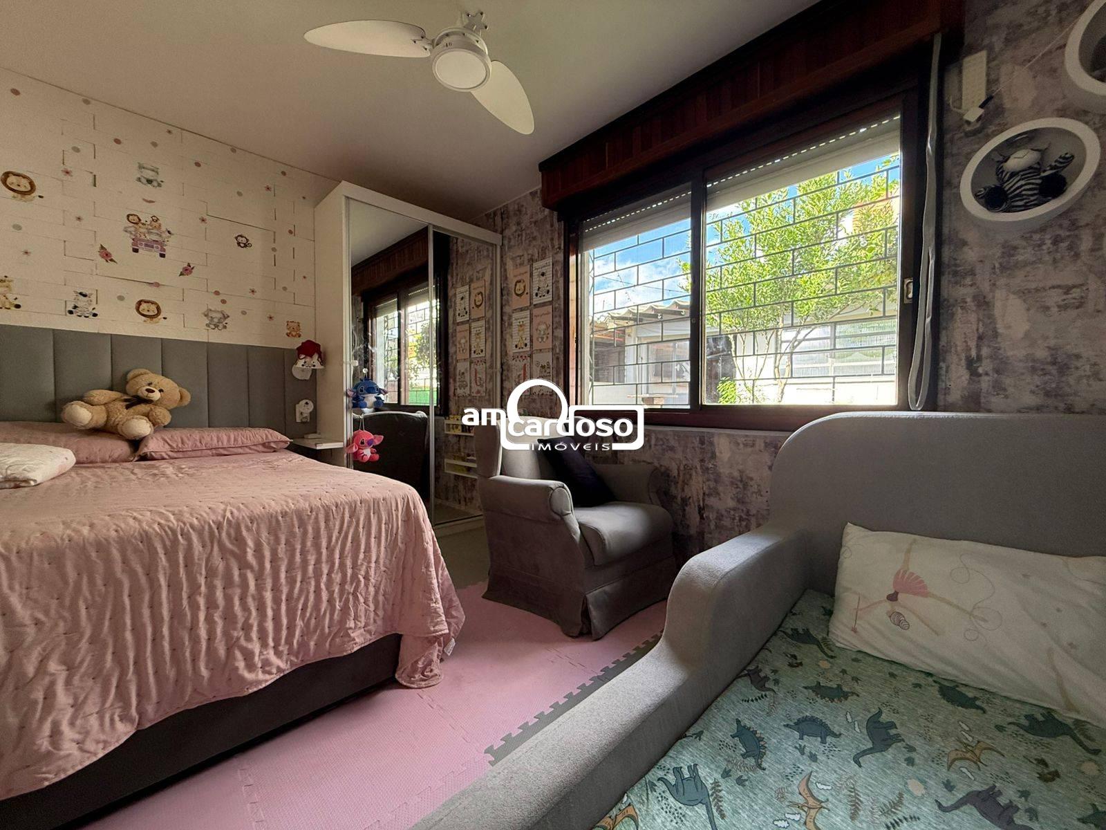 Casa com 3 quartos, 3 banheiros e 120m² à venda no bairro Sao Sebastiao, Porto Alegre