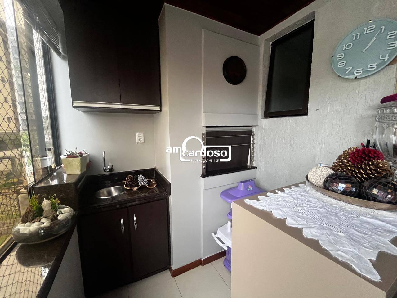 Apartamento com 3 quartos, 3 banheiros e 94m² à venda no bairro Jardim Lindoia, Porto Alegre