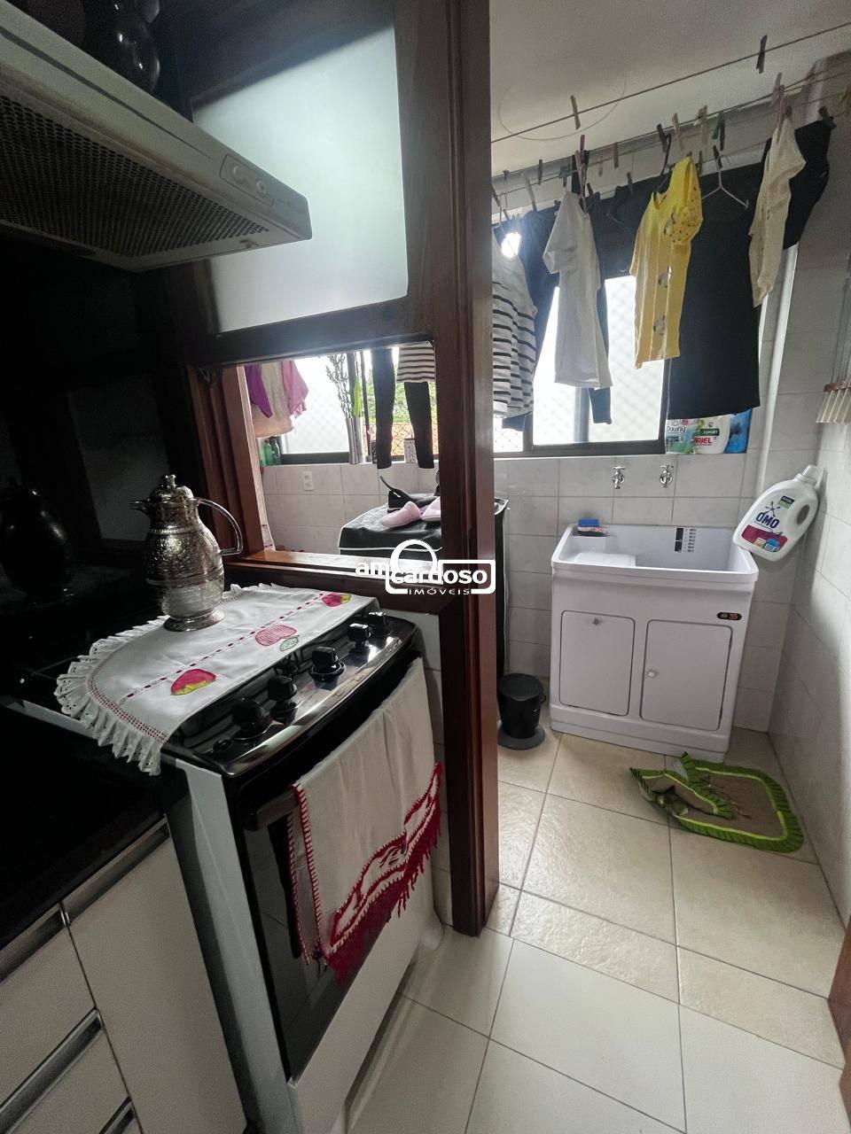Apartamento com 3 quartos, 3 banheiros e 94m² à venda no bairro Jardim Lindoia, Porto Alegre