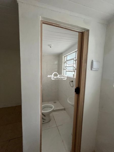 Casa com 3 quartos, 6 banheiros e 100m² à venda no bairro Sarandi, Porto Alegre