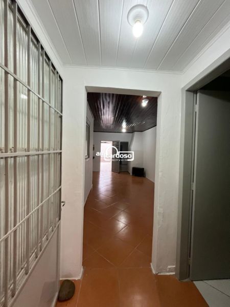 Casa com 3 quartos, 6 banheiros e 100m² à venda no bairro Sarandi, Porto Alegre