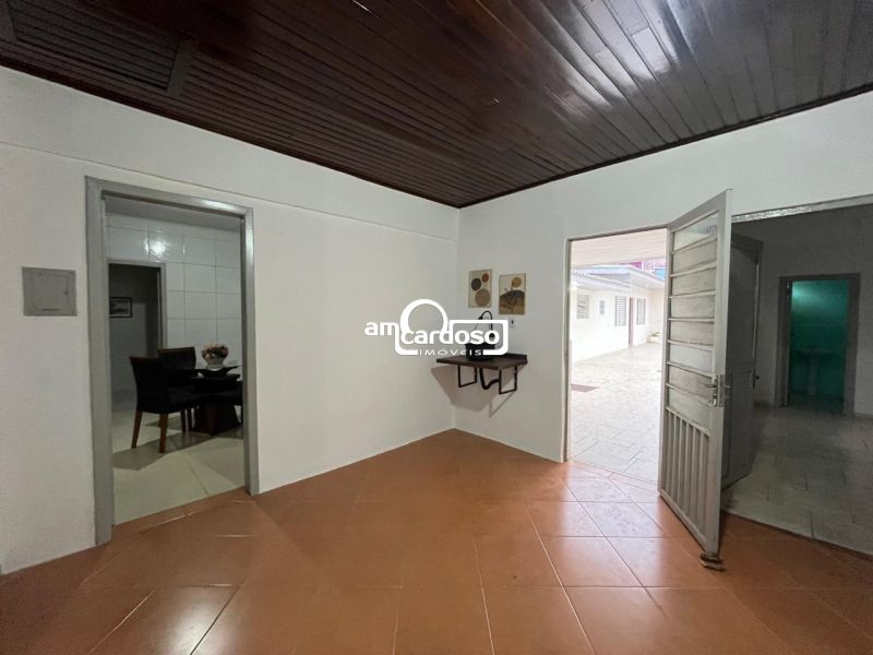 Casa com 3 quartos, 6 banheiros e 100m² à venda no bairro Sarandi, Porto Alegre