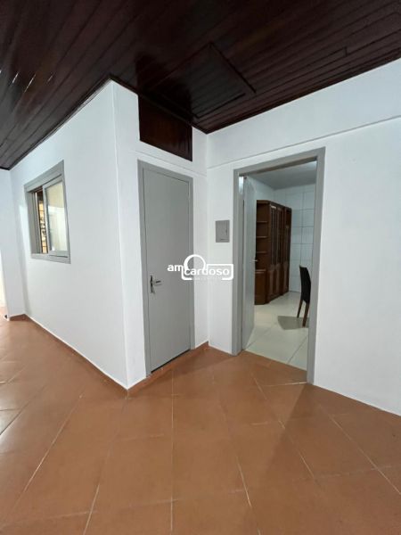 Casa com 3 quartos, 6 banheiros e 100m² à venda no bairro Sarandi, Porto Alegre