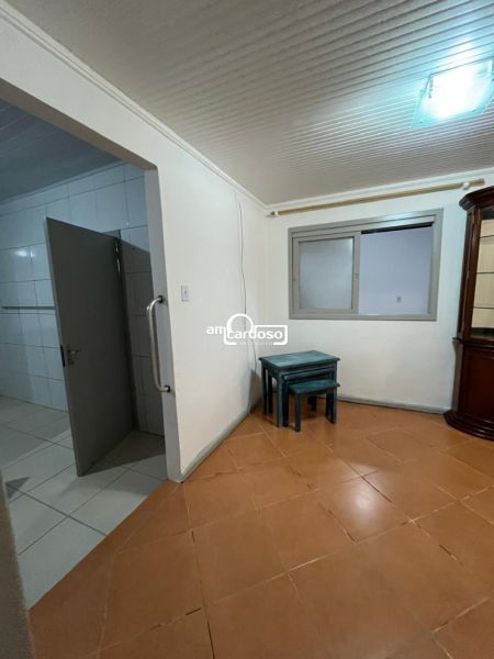 Casa com 3 quartos, 6 banheiros e 100m² à venda no bairro Sarandi, Porto Alegre