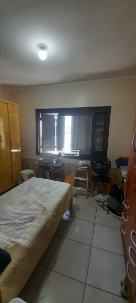 Casa com 3 quartos e 173m² à venda no bairro Jardim Lindoia, Porto Alegre
