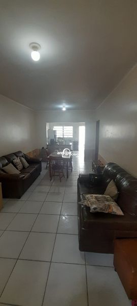 Casa com 3 quartos e 173m² à venda no bairro Jardim Lindoia, Porto Alegre