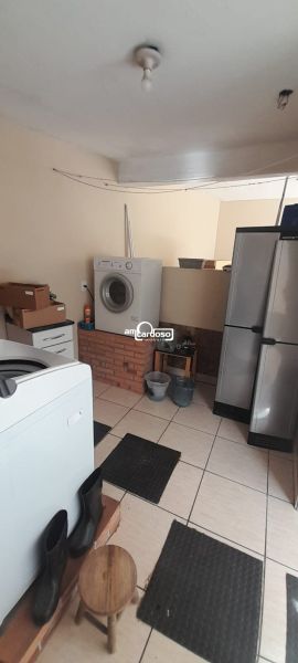 Casa com 3 quartos e 173m² à venda no bairro Jardim Lindoia, Porto Alegre