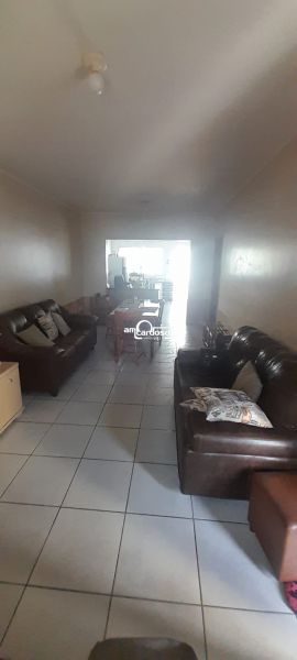 Casa com 3 quartos e 173m² à venda no bairro Jardim Lindoia, Porto Alegre