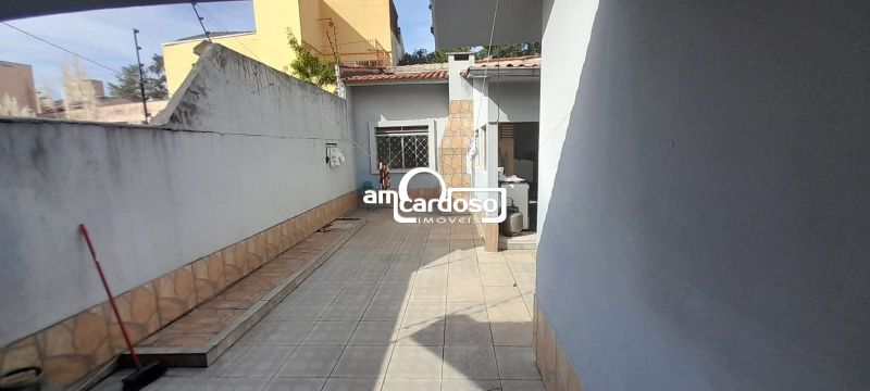 Casa com 3 quartos e 173m² à venda no bairro Jardim Lindoia, Porto Alegre