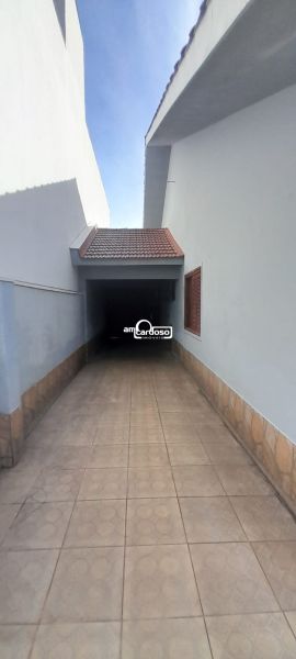 Casa com 3 quartos e 173m² à venda no bairro Jardim Lindoia, Porto Alegre