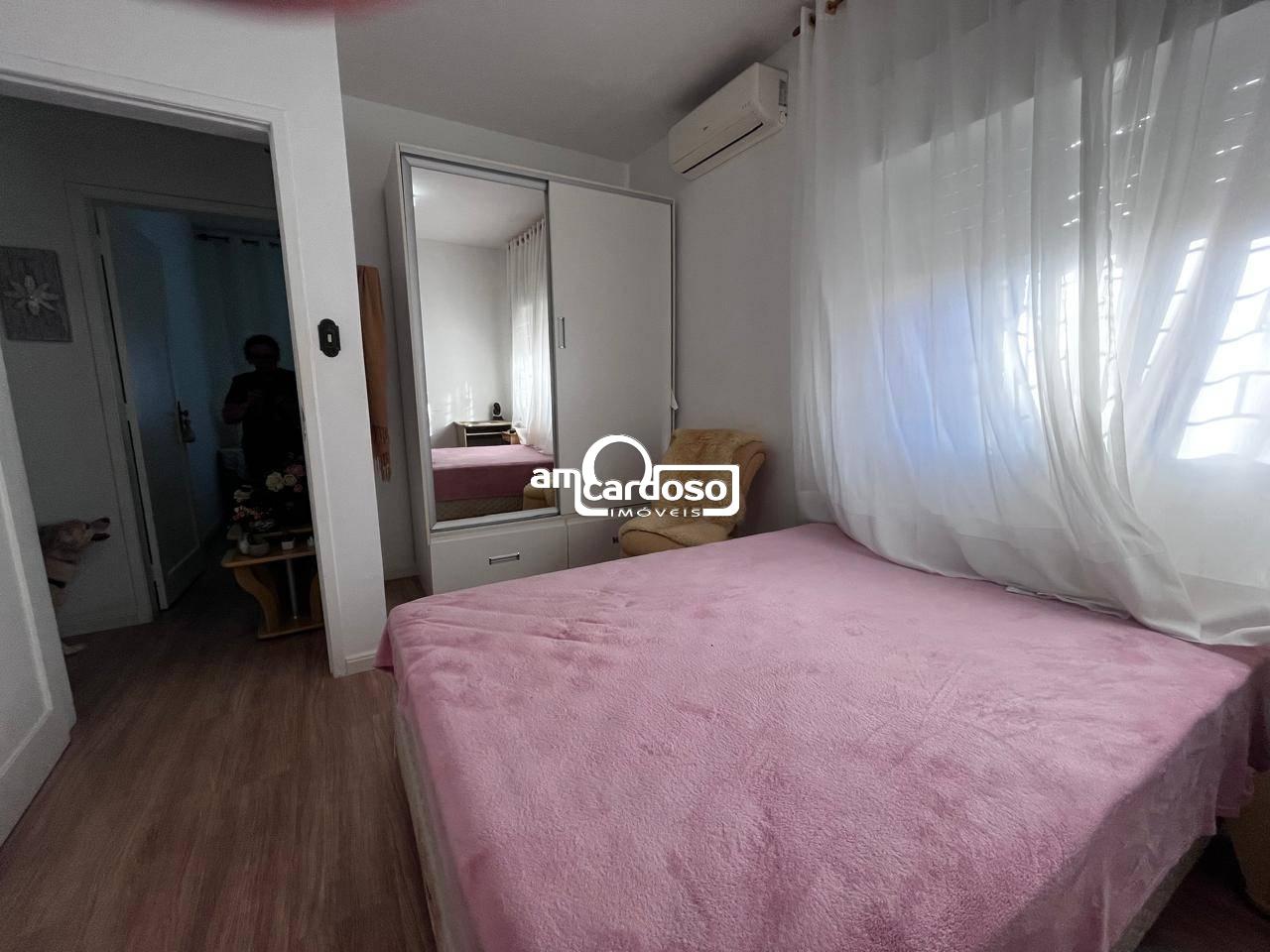 Apartamento com 3 quartos, 1 banheiro e 80m² à venda no bairro Sao Sebastiao, Porto Alegre