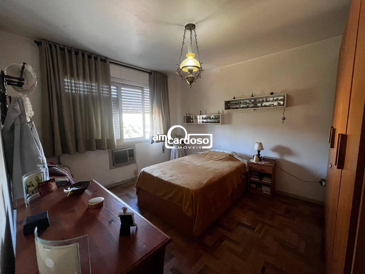 Apartamento com 2 quartos, 1 banheiro e 54m² à venda no bairro Sao Sebastiao, Porto Alegre