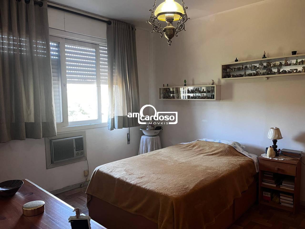 Apartamento com 2 quartos, 1 banheiro e 54m² à venda no bairro Sao Sebastiao, Porto Alegre