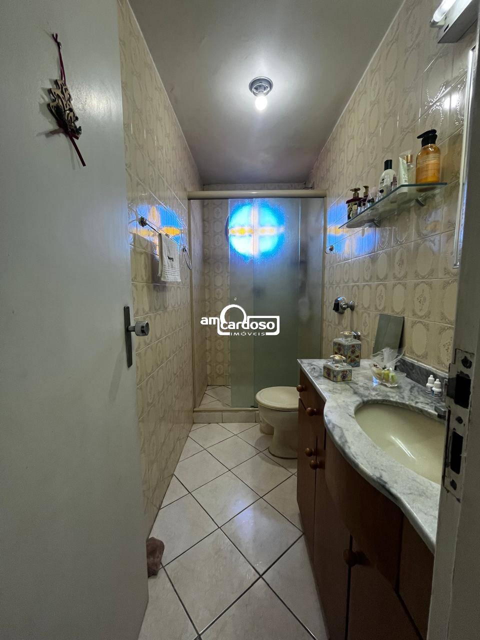 Apartamento com 2 quartos, 1 banheiro e 54m² à venda no bairro Sao Sebastiao, Porto Alegre