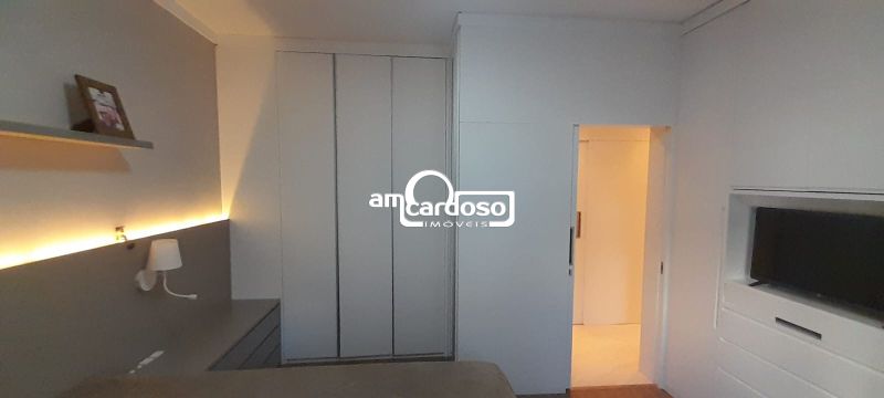 Apartamento com 2 quartos, 2 banheiros e 70m² à venda no bairro Menino Deus, Porto Alegre