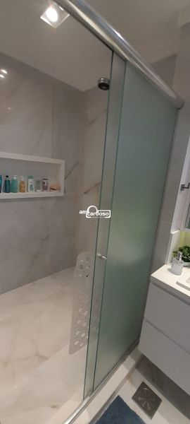 Apartamento com 2 quartos, 2 banheiros e 70m² à venda no bairro Menino Deus, Porto Alegre