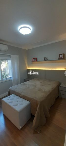 Apartamento com 2 quartos, 2 banheiros e 70m² à venda no bairro Menino Deus, Porto Alegre