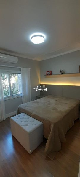 Apartamento com 2 quartos, 2 banheiros e 70m² à venda no bairro Menino Deus, Porto Alegre