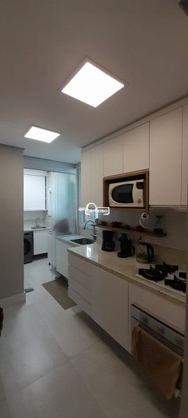 Apartamento com 2 quartos, 2 banheiros e 70m² à venda no bairro Menino Deus, Porto Alegre