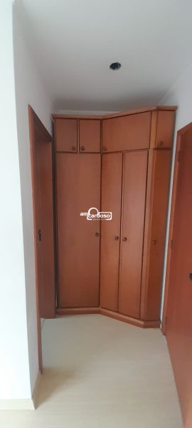 Apartamento com 2 quartos, 2 banheiros e 82m² à venda no bairro Vila Ipiranga, Porto Alegre