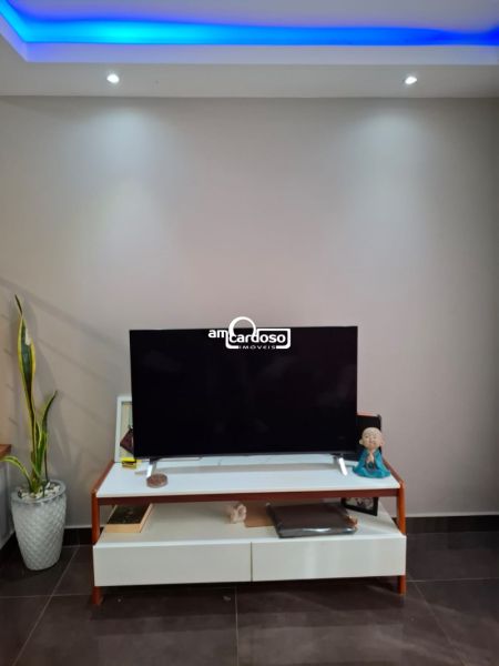 Sobrado com 2 quartos, 2 banheiros e 118m² à venda no bairro Parque Santa Fé, Porto Alegre