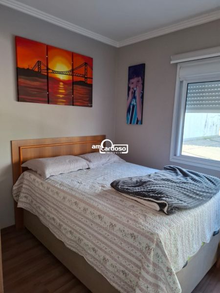 Sobrado com 2 quartos, 2 banheiros e 118m² à venda no bairro Parque Santa Fé, Porto Alegre