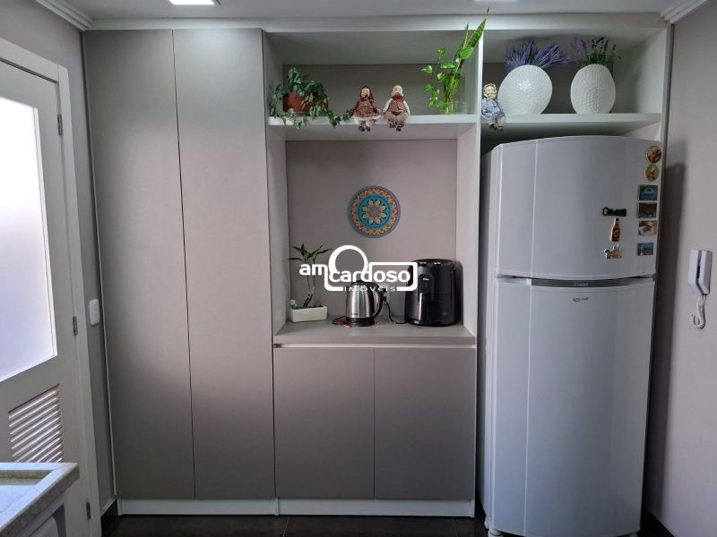 Sobrado com 2 quartos, 2 banheiros e 118m² à venda no bairro Parque Santa Fé, Porto Alegre