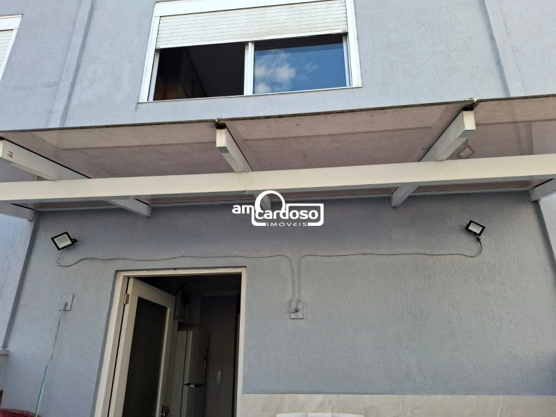 Sobrado com 2 quartos, 2 banheiros e 118m² à venda no bairro Parque Santa Fé, Porto Alegre