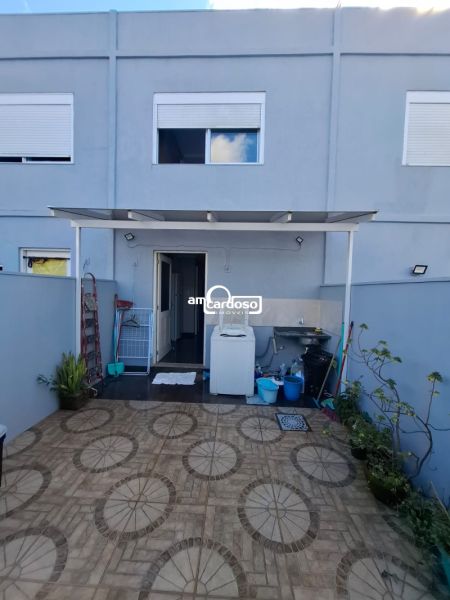 Sobrado com 2 quartos, 2 banheiros e 118m² à venda no bairro Parque Santa Fé, Porto Alegre