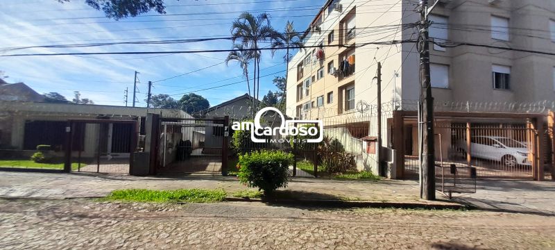 Casa com 2 quartos, 2 banheiros e 100m² à venda no bairro Sao Sebastiao, Porto Alegre