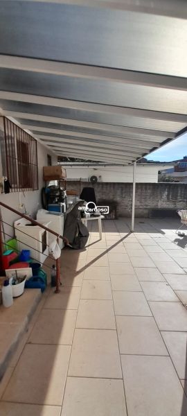 Casa com 2 quartos, 2 banheiros e 100m² à venda no bairro Sao Sebastiao, Porto Alegre