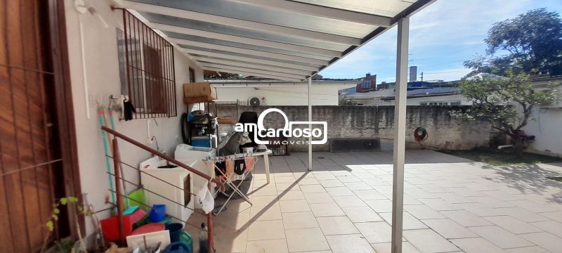 Casa com 2 quartos, 2 banheiros e 100m² à venda no bairro Sao Sebastiao, Porto Alegre
