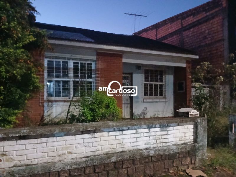 Casa com 2 quartos, 1 banheiro e 90m² à venda no bairro Sarandi, Porto Alegre
