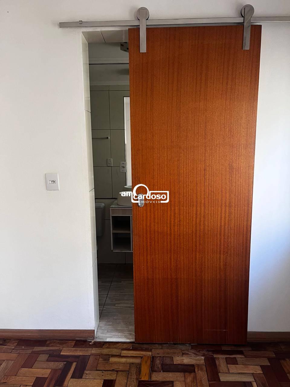kitnet/Conjugado com 1 quarto, 1 banheiro e 33m² à venda no bairro Jardim Leopoldina, Porto Alegre