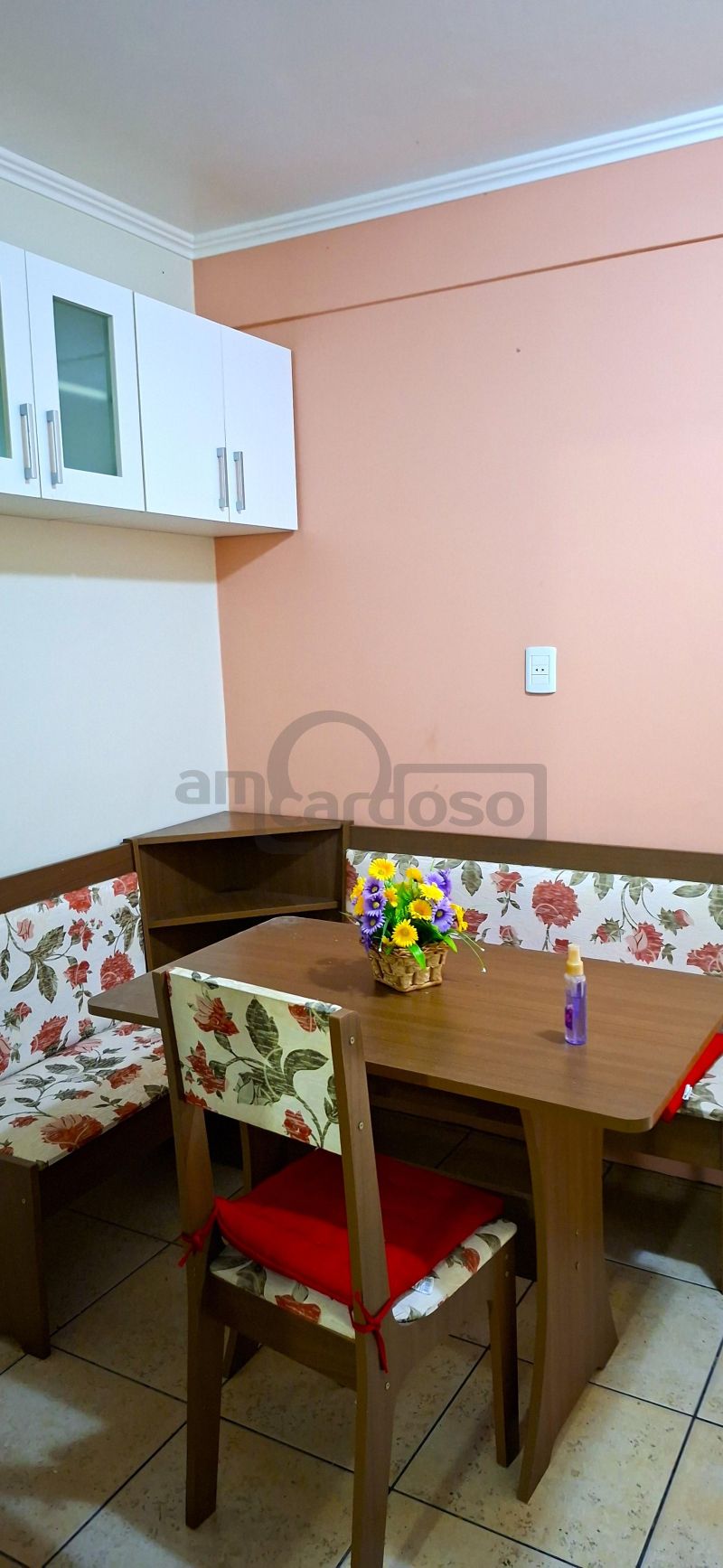 Apartamento mobiliado de 3 dormitórios no bairro São Sebastião