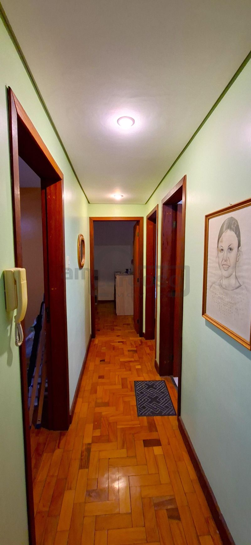 Apartamento mobiliado de 3 dormitórios no bairro São Sebastião