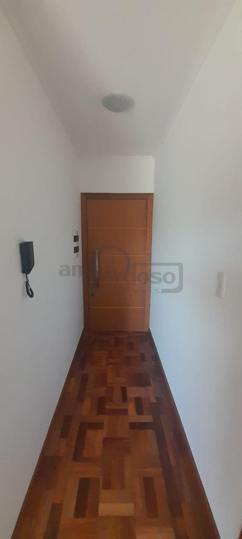 APARTAMENTO COM 2 DORMITÓRIOS + DORMITÓRIO AUXILIAR, 2 BANHEIROS, ESTACIONAMENTO COBERTO