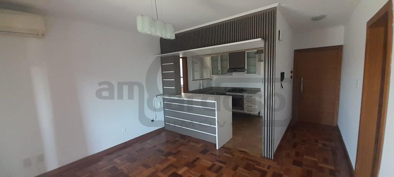 APARTAMENTO COM 2 DORMITÓRIOS + DORMITÓRIO AUXILIAR, 2 BANHEIROS, ESTACIONAMENTO COBERTO