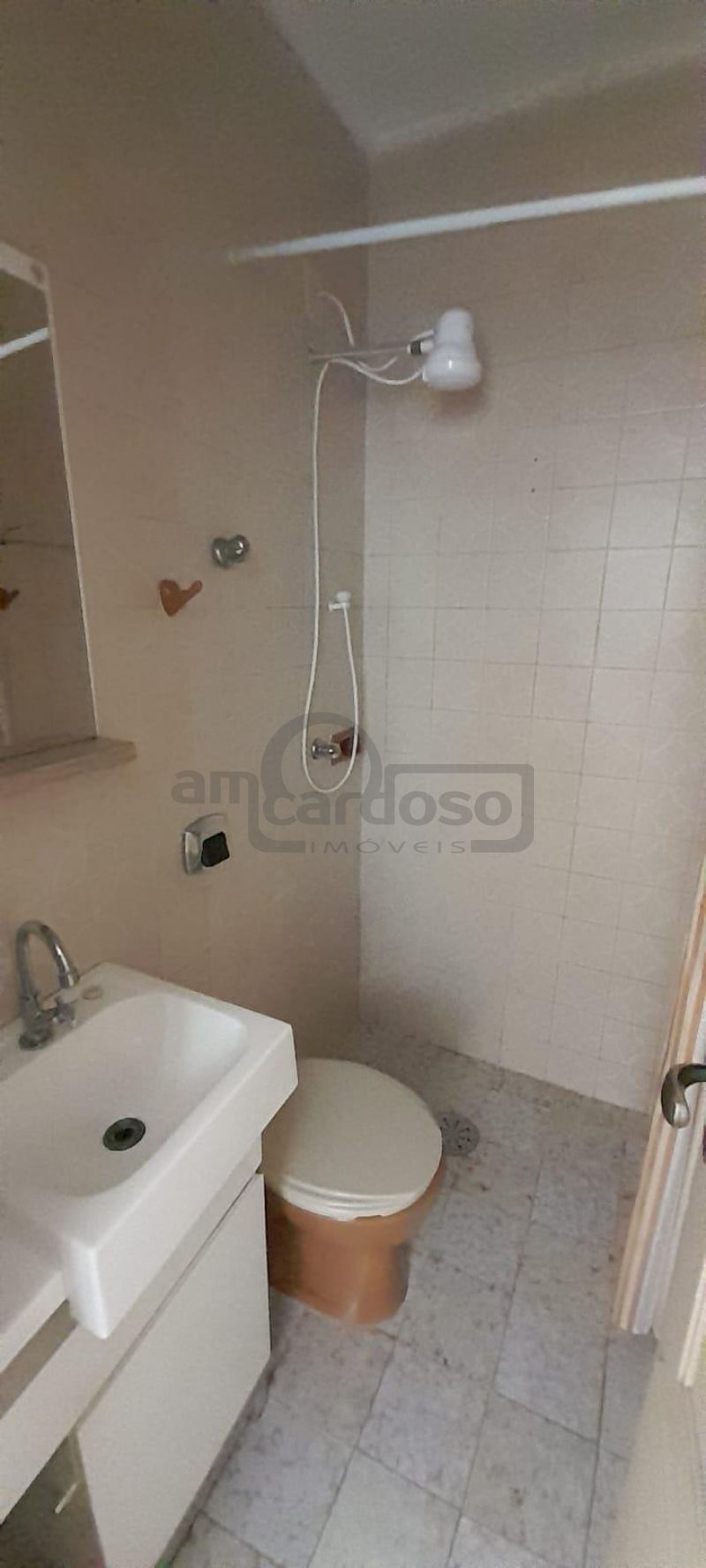 APARTAMENTO COM 2 DORMITÓRIOS + DORMITÓRIO AUXILIAR, 2 BANHEIROS, ESTACIONAMENTO COBERTO