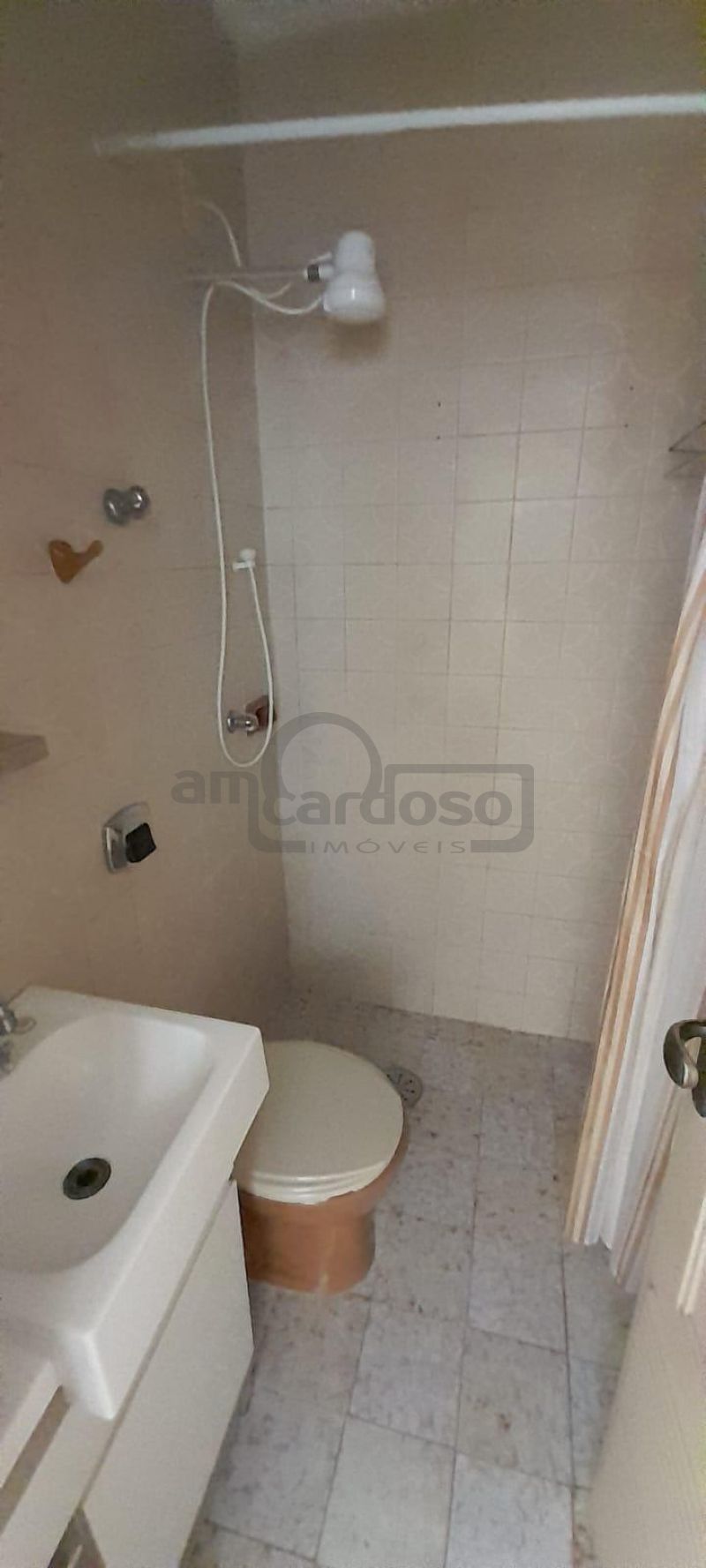 APARTAMENTO COM 2 DORMITÓRIOS + DORMITÓRIO AUXILIAR, 2 BANHEIROS, ESTACIONAMENTO COBERTO