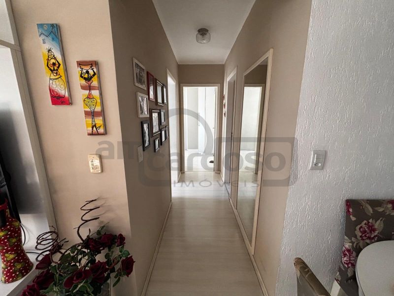 APARTAMENTO MUITO AMPLO COM 2 DORMITÓRIOS, SENDO UMA SUÍTE, ESTACIONAMENTO COBERTO JUNTO ASSIS BRASIL