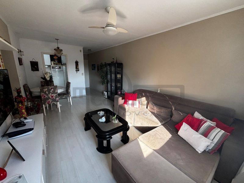 APARTAMENTO MUITO AMPLO COM 2 DORMITÓRIOS, SENDO UMA SUÍTE, ESTACIONAMENTO COBERTO JUNTO ASSIS BRASIL