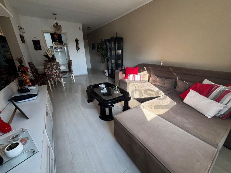 APARTAMENTO MUITO AMPLO COM 2 DORMITÓRIOS, SENDO UMA SUÍTE, ESTACIONAMENTO COBERTO JUNTO ASSIS BRASIL