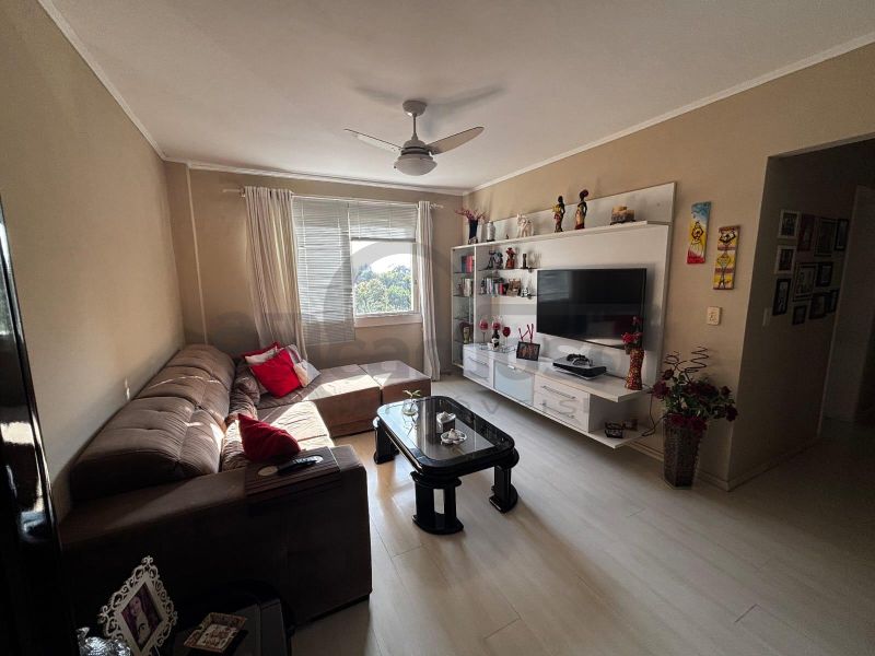 APARTAMENTO MUITO AMPLO COM 2 DORMITÓRIOS, SENDO UMA SUÍTE, ESTACIONAMENTO COBERTO JUNTO ASSIS BRASIL