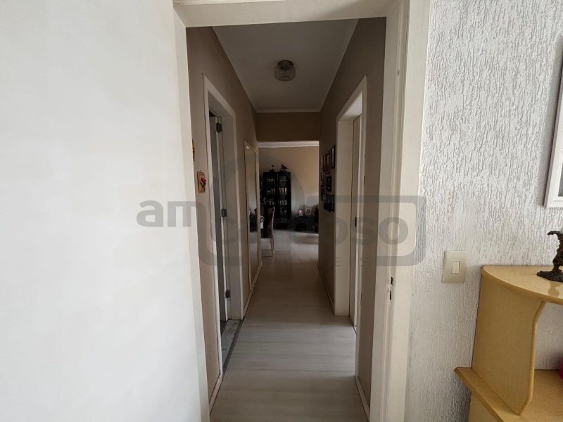 APARTAMENTO MUITO AMPLO COM 2 DORMITÓRIOS, SENDO UMA SUÍTE, ESTACIONAMENTO COBERTO JUNTO ASSIS BRASIL