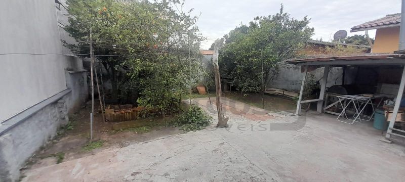 RESIDÊNCIA COM 2 DORMITÓRIOS, TÉRREA, COMPACTA, EM LOCALIZAÇÃO PRIVILEGIADA DO PARQUE MINUANO