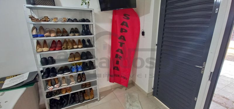 Loja Comercial com Sala Auxiliar, Depósito e Jk integrado