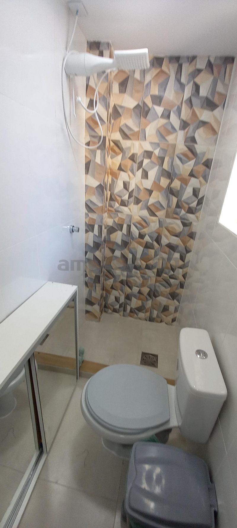 Loja Comercial com Sala Auxiliar, Depósito e Jk integrado