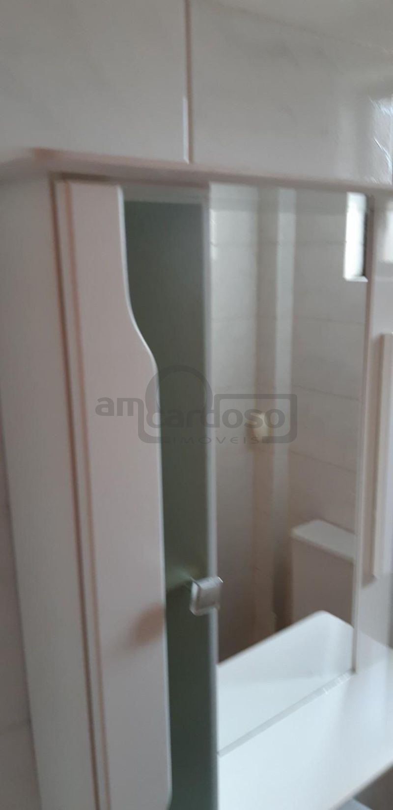 SALA COMERCIAL COM BANHEIRO E ELEVADOR JUNTO ASSIS BRASIL