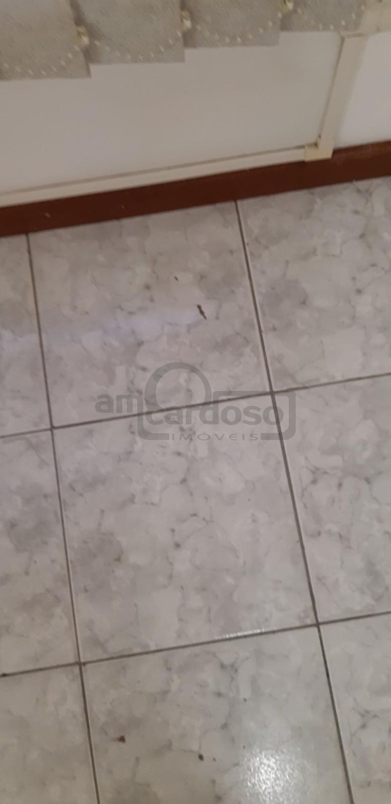 SALA COMERCIAL COM BANHEIRO E ELEVADOR JUNTO ASSIS BRASIL